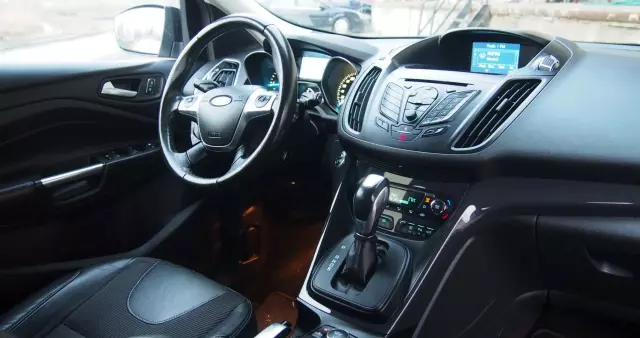 FORD Kuga 2.0 TDCi 4x4 Titanium