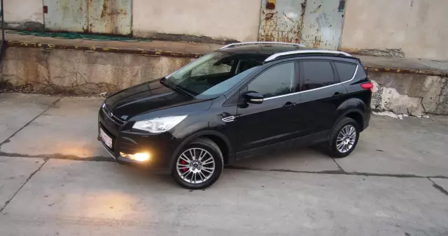 FORD Kuga 2.0 TDCi 4x4 Titanium
