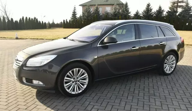 OPEL Insignia 