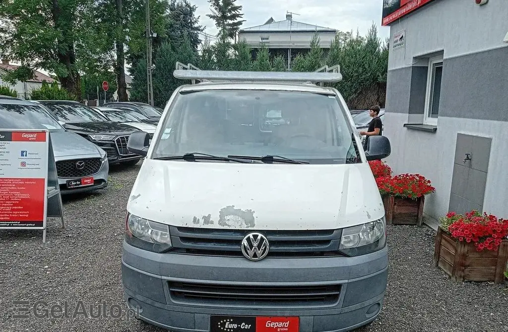 VOLKSWAGEN TRANSPORTER 
