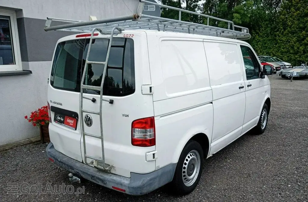 VOLKSWAGEN TRANSPORTER 