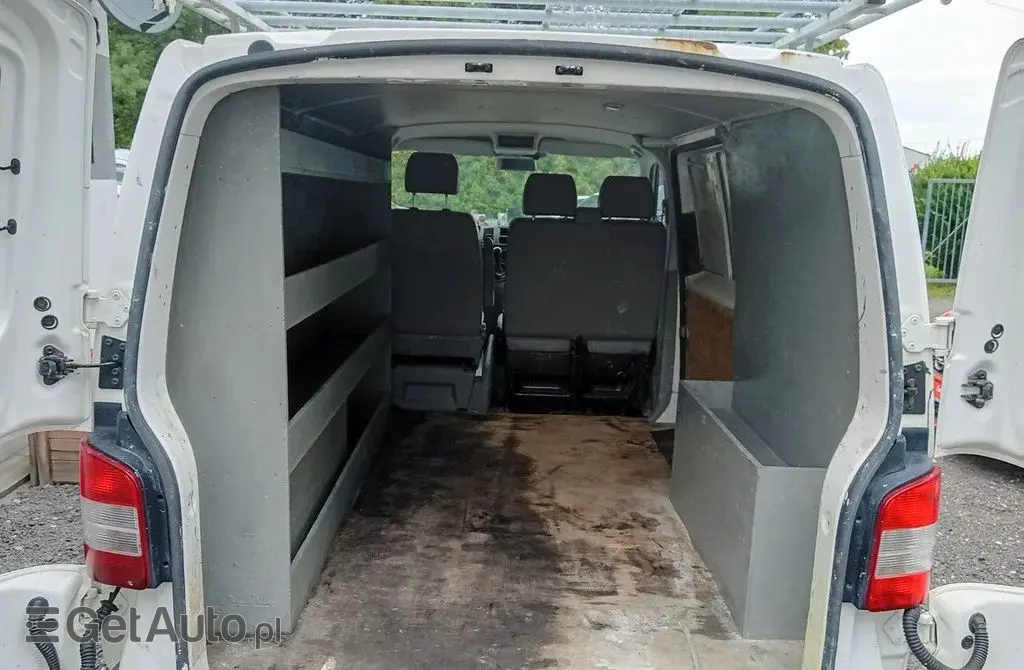 VOLKSWAGEN TRANSPORTER 