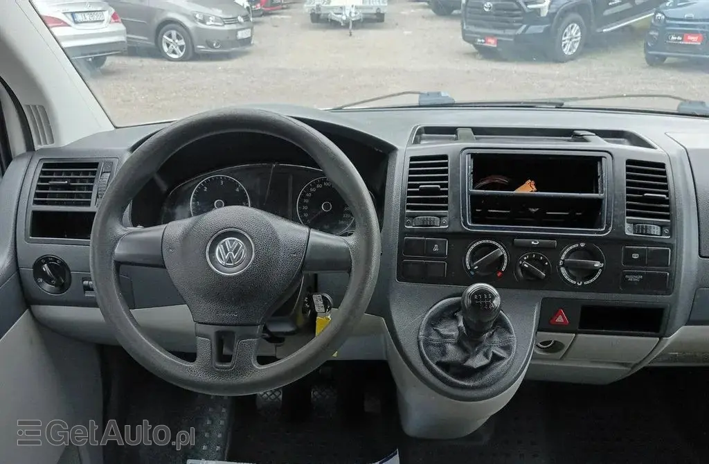 VOLKSWAGEN TRANSPORTER 