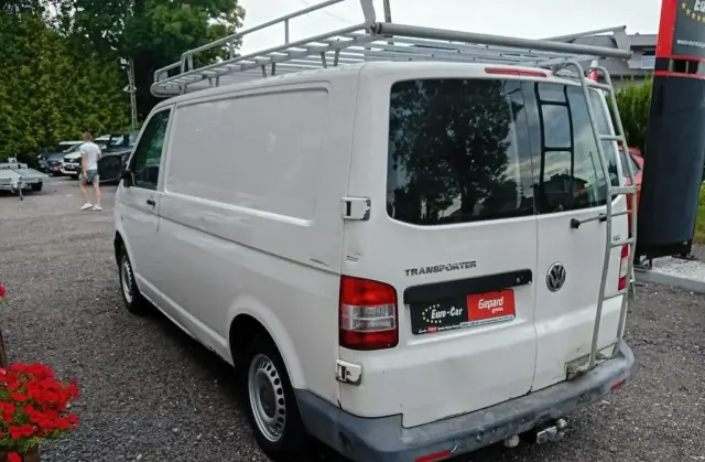 VOLKSWAGEN TRANSPORTER 