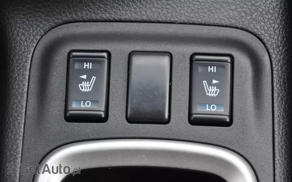 NISSAN Navara 2.5 D Platinum Long