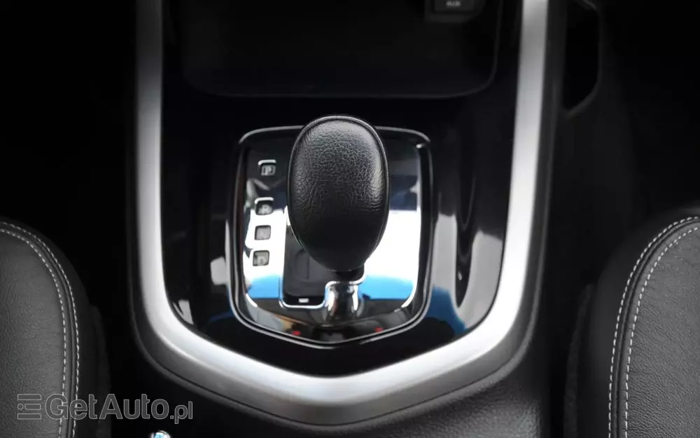 NISSAN Navara 2.5 D Platinum Long