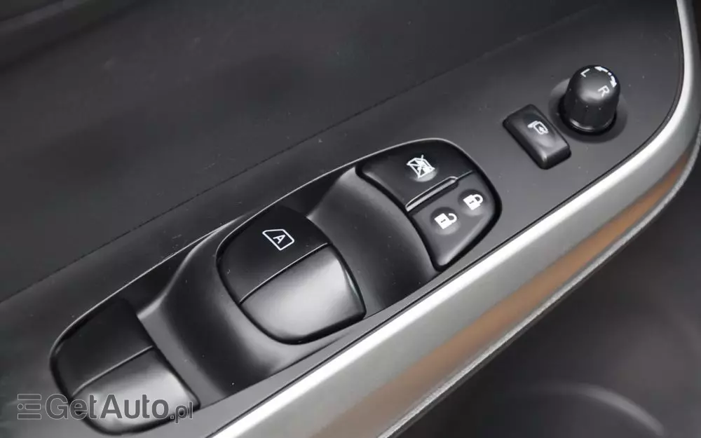 NISSAN Navara 2.5 D Platinum Long