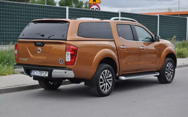 NISSAN Navara 2.5 D Platinum Long