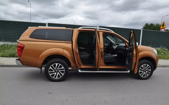 NISSAN Navara 2.5 D Platinum Long