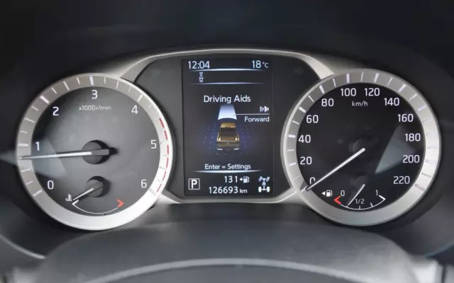 NISSAN Navara 2.5 D Platinum Long