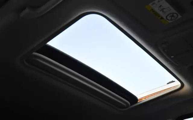 NISSAN Navara 2.5 D Platinum Long