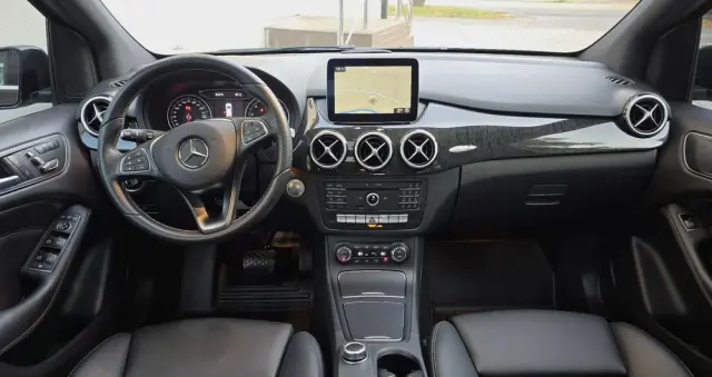 MERCEDES-BENZ Klasa B 250 4-Matic AMG Line