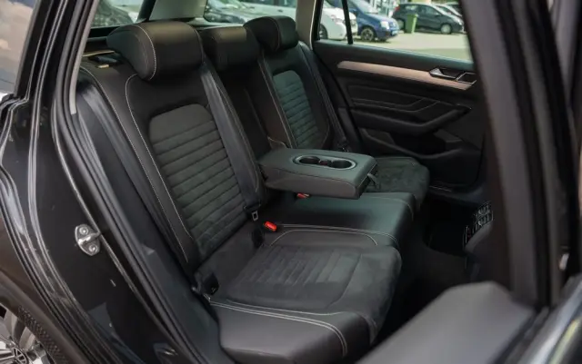 VOLKSWAGEN Passat 2.0 TDI (BlueMotion Technology) Highline