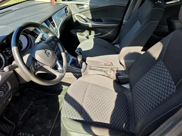 OPEL Astra Sport