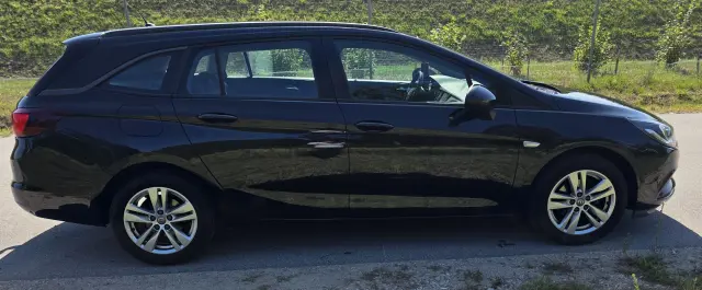 OPEL Astra Sport