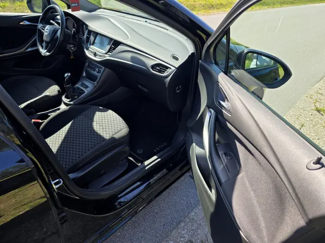 OPEL Astra Sport
