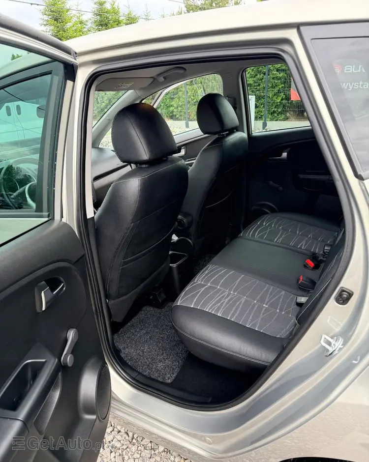 KIA Venga 1.6 CRDi 128 Platinum Edition
