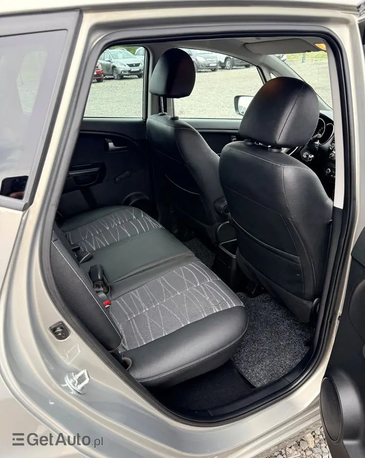 KIA Venga 1.6 CRDi 128 Platinum Edition