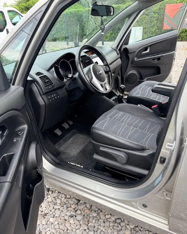 KIA Venga 1.6 CRDi 128 Platinum Edition