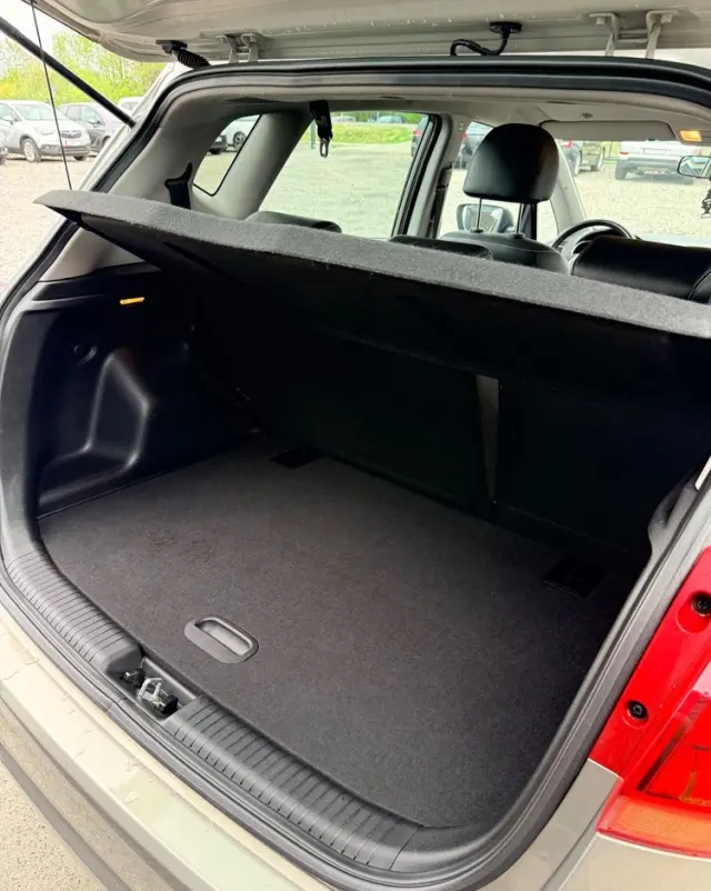 KIA Venga 1.6 CRDi 128 Platinum Edition
