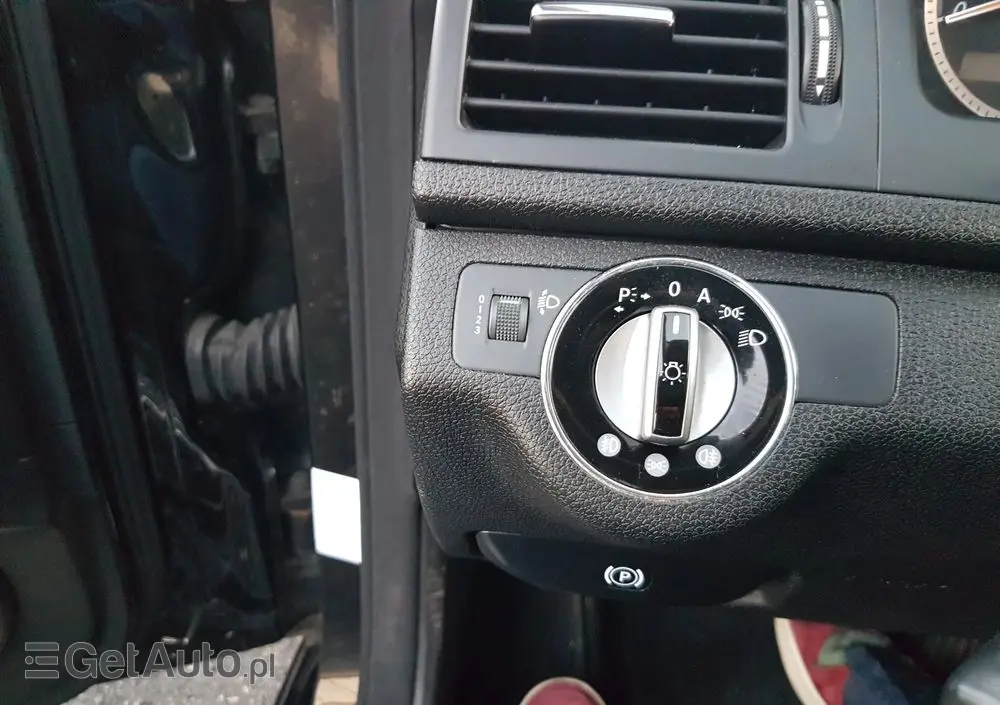 MERCEDES-BENZ Klasa C 200 Kompressor Avantgarde