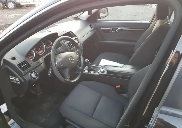 MERCEDES-BENZ Klasa C 200 Kompressor Avantgarde