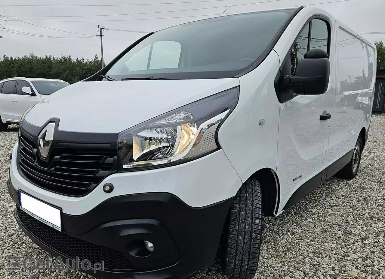 RENAULT Trafic 