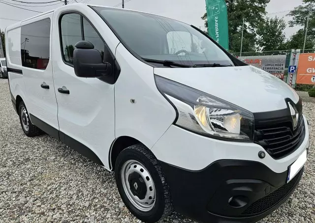 RENAULT Trafic 