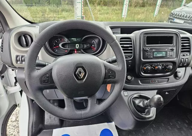 RENAULT Trafic 