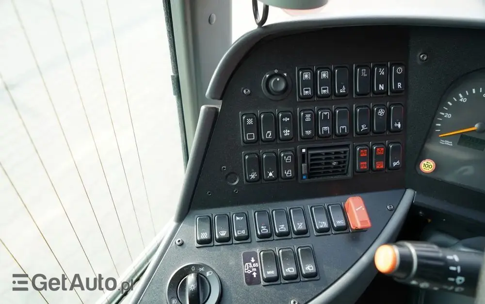 MERCEDES-BENZ TOURISMO RHD-M / EURO 6 / SPROWADZONY / 