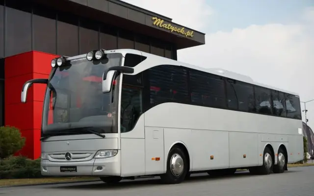 MERCEDES-BENZ TOURISMO RHD-M / EURO 6 / SPROWADZONY / 