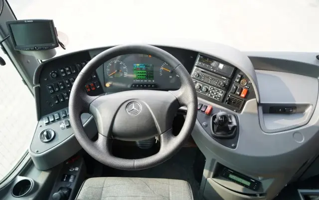 MERCEDES-BENZ TOURISMO RHD-M / EURO 6 / SPROWADZONY / 