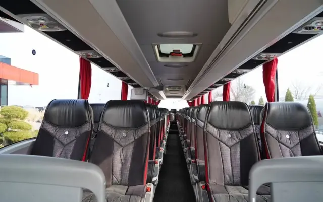 MERCEDES-BENZ TOURISMO RHD-M / EURO 6 / SPROWADZONY / 