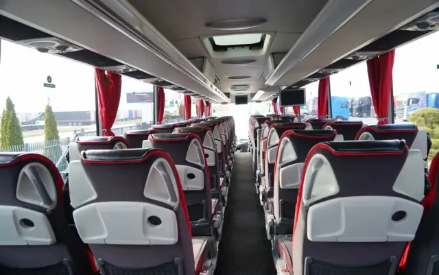 MERCEDES-BENZ TOURISMO RHD-M / EURO 6 / SPROWADZONY / 