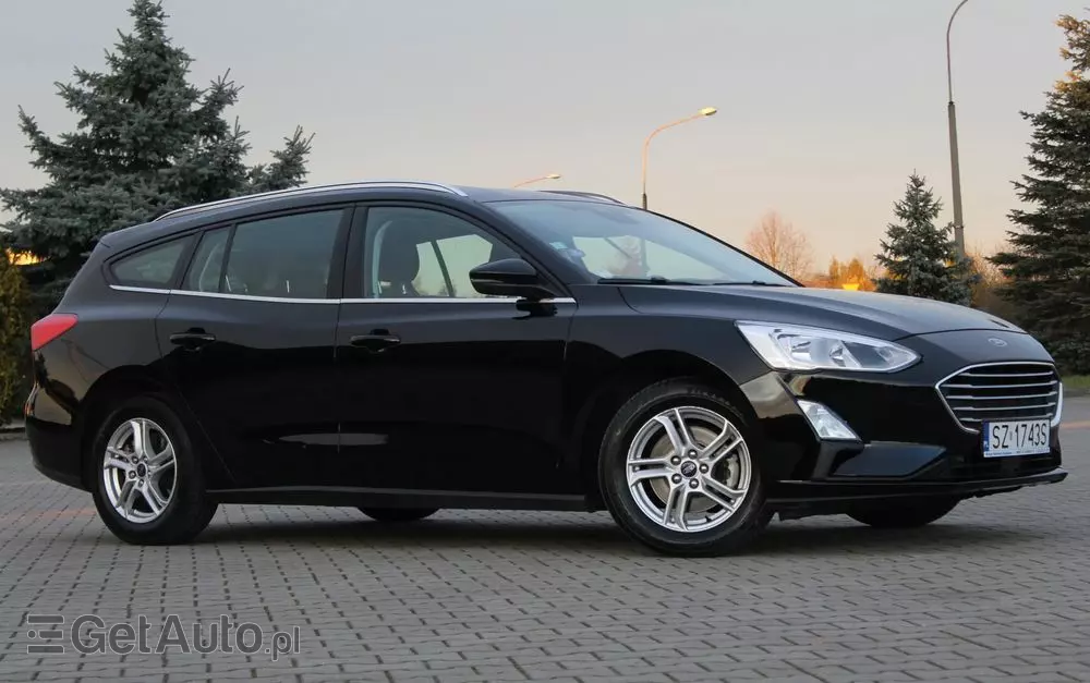 FORD Focus 1.0 EcoBoost Titanium