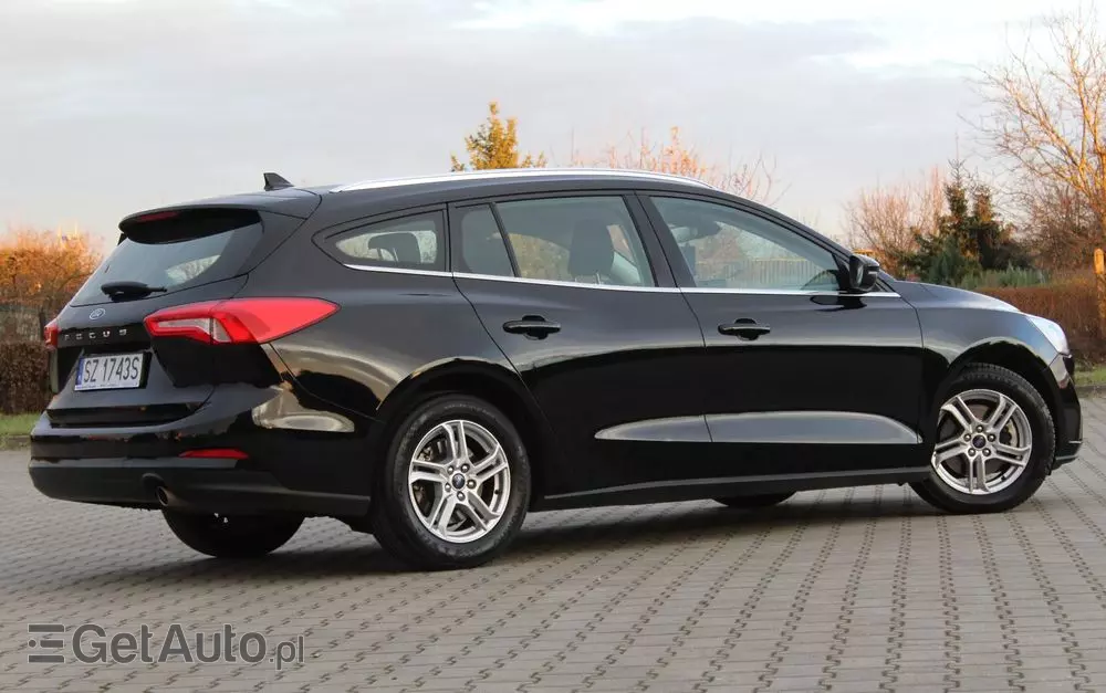 FORD Focus 1.0 EcoBoost Titanium