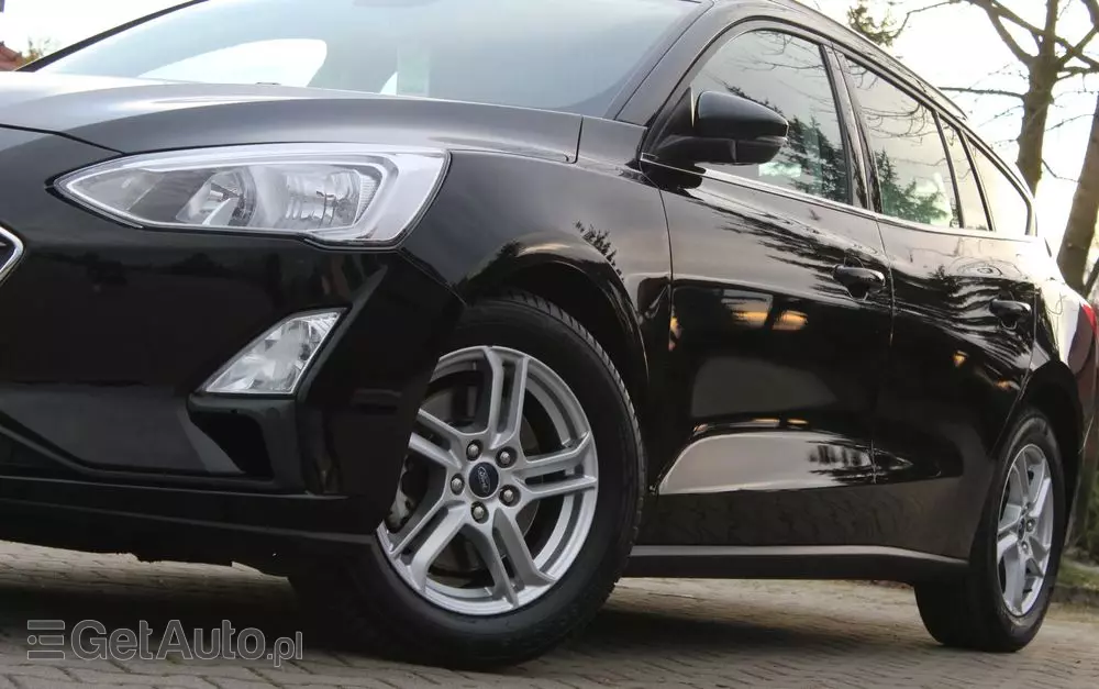 FORD Focus 1.0 EcoBoost Titanium