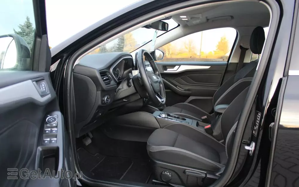 FORD Focus 1.0 EcoBoost Titanium