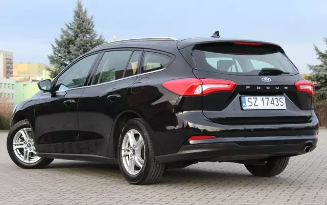 FORD Focus 1.0 EcoBoost Titanium