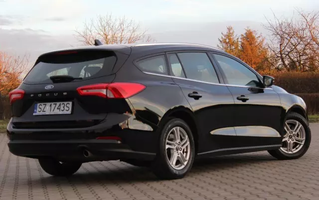 FORD Focus 1.0 EcoBoost Titanium