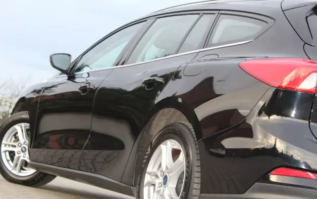 FORD Focus 1.0 EcoBoost Titanium