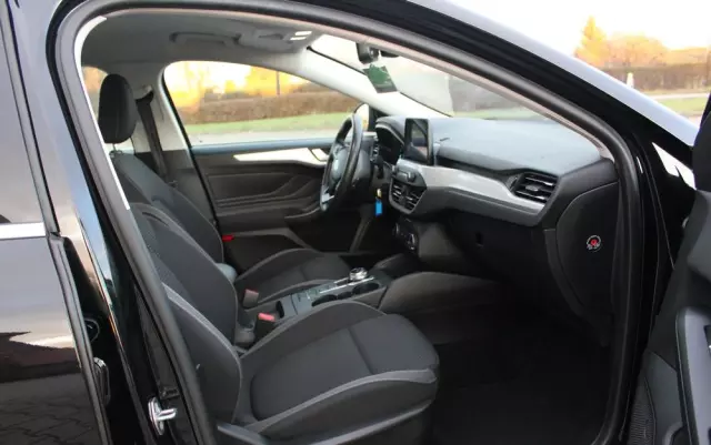 FORD Focus 1.0 EcoBoost Titanium