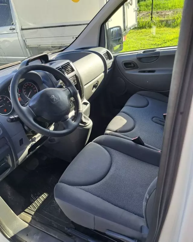 PEUGEOT Expert 