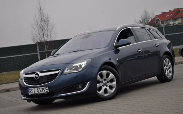 OPEL Insignia 