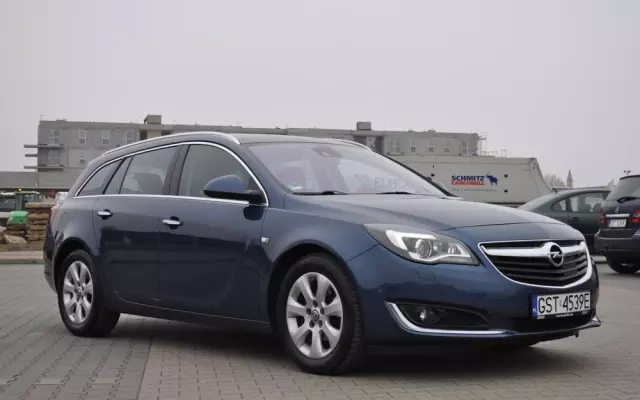 OPEL Insignia 