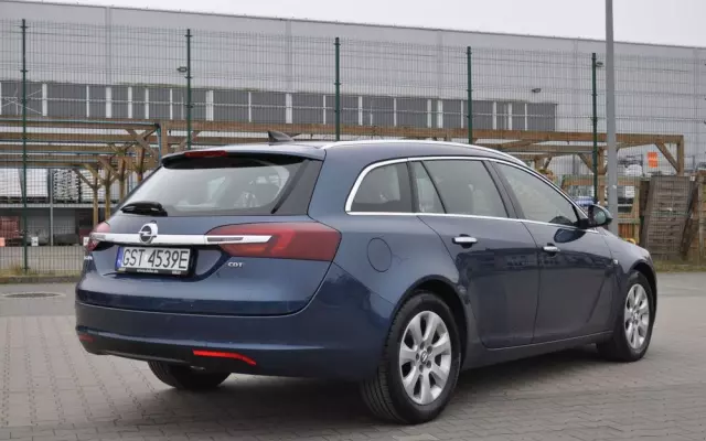 OPEL Insignia 