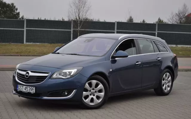 OPEL Insignia 