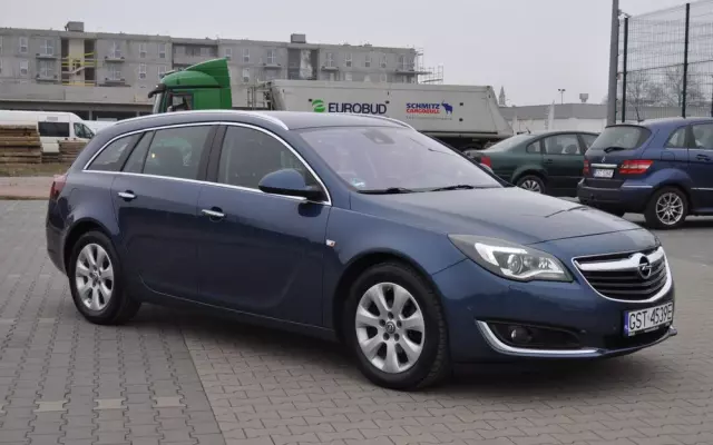 OPEL Insignia 