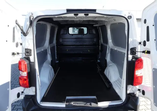 TOYOTA PROACE 2.0 D-4D LONG 3,1T ACTIVE 