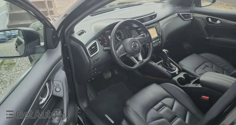 NISSAN Qashqai 1.3 DIG-T DCT TEKNA+